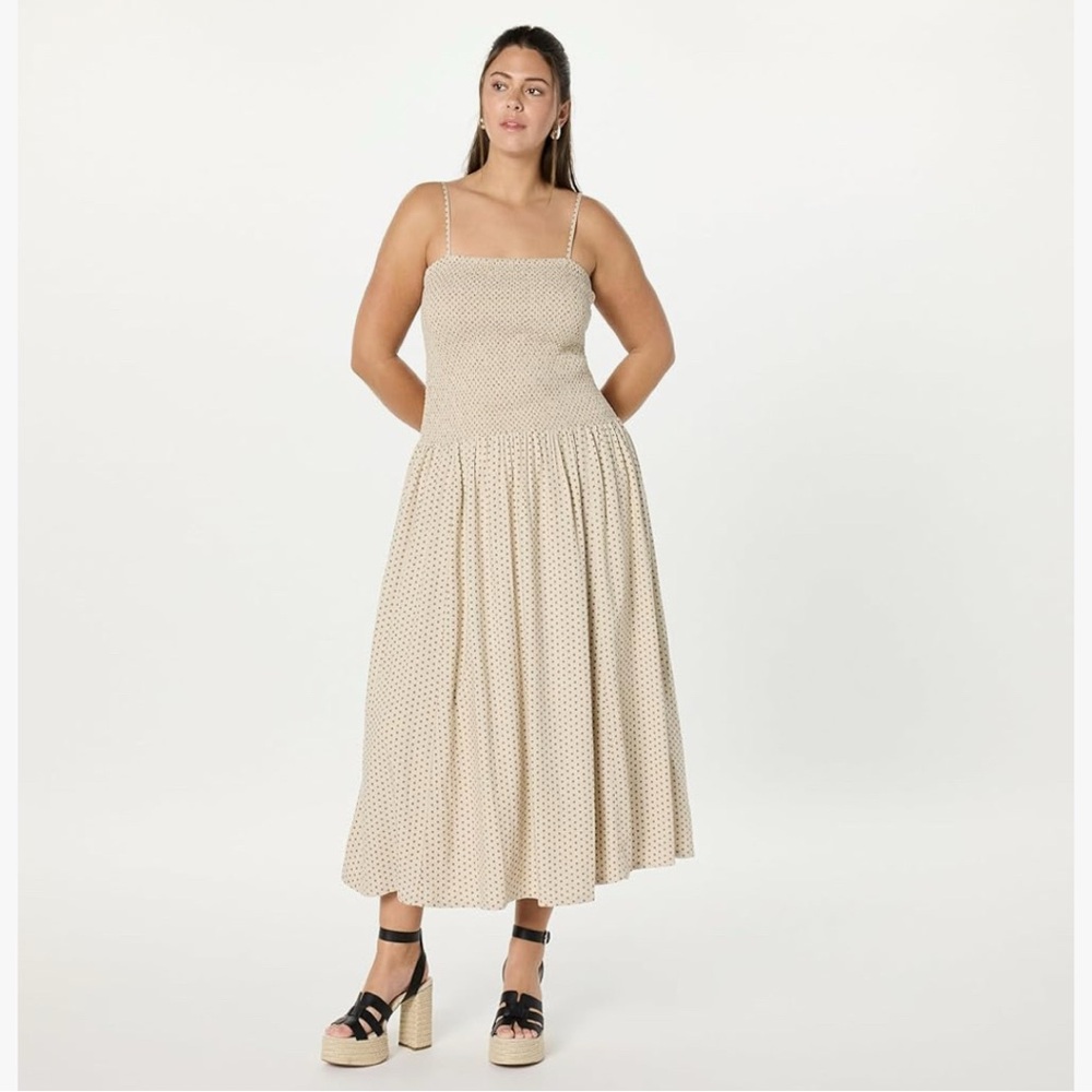 Elegant Cream Maxi Dress